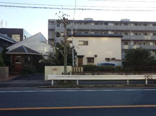 Local land photo. Front road is a public road of width about 15.9m. (Aka: industrial road)