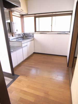 Kitchen. Kitchen 4.5 Pledge! A little nice in the spread!