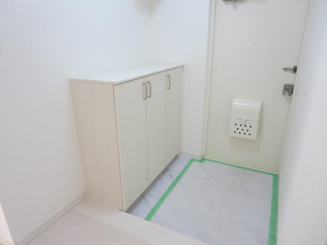 Entrance. Entrance can also refreshing storage bulky tend shoes for the shoe box with!
