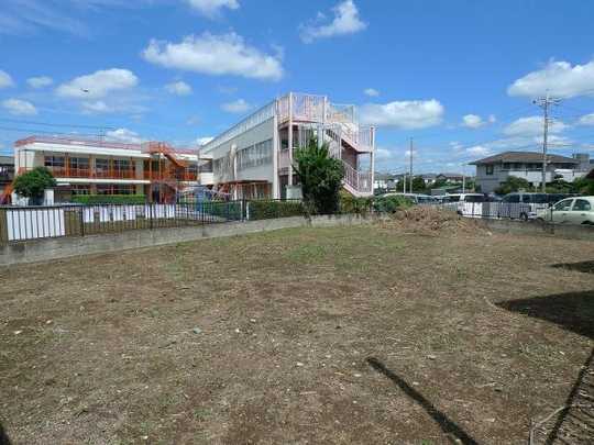 Local land photo. It is the site of 71 square meters