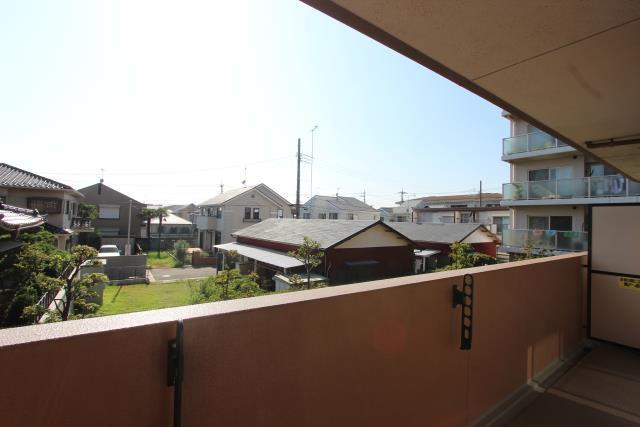View photos from the dwelling unit