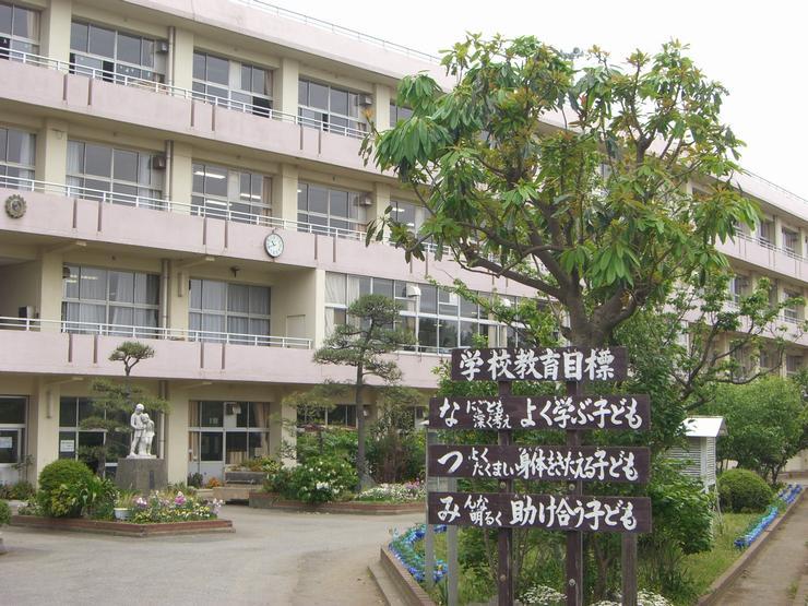 Primary school. 320m to Funabashi Municipal Natsumidai elementary school (elementary school)