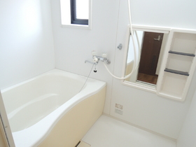 Bath.  ☆ Bathing is bright and there is a window in ☆