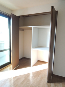 Other Equipment.  ☆ It is a large storage ☆