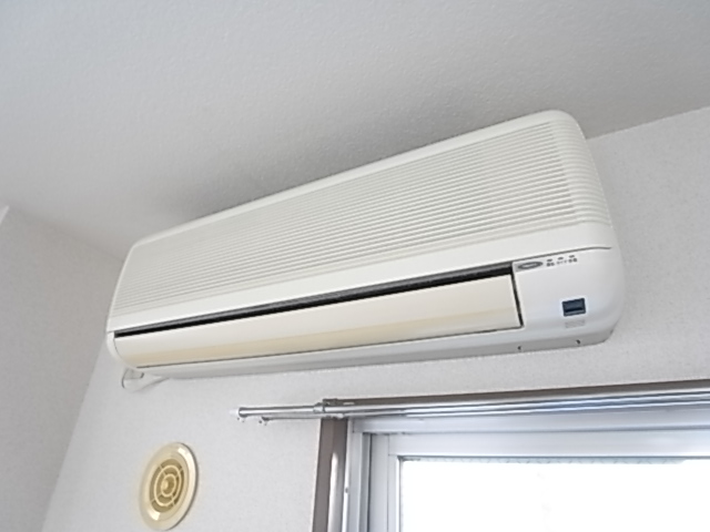 Other Equipment. Of course, air conditioning is also equipped with 1 groups.