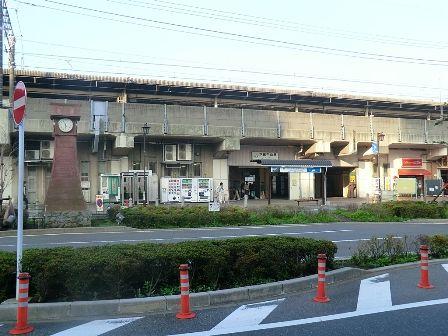 Streets around. Enhancement of the surrounding environment