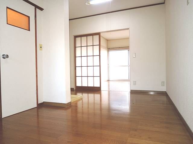 Entrance. Also it comes with storage in the front door.