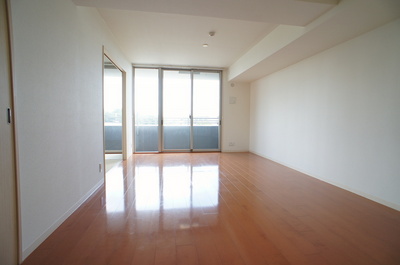 Living and room. LDK18.3 Pledge!