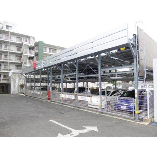 Parking lot