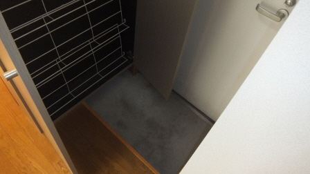 Entrance. It is the entrance with a shoebox.