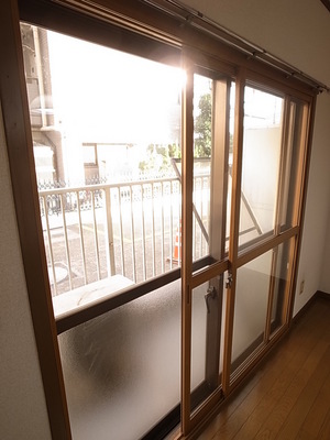 Other room space. It has become a double sash. Because the line is near ・ ・ ・ ・