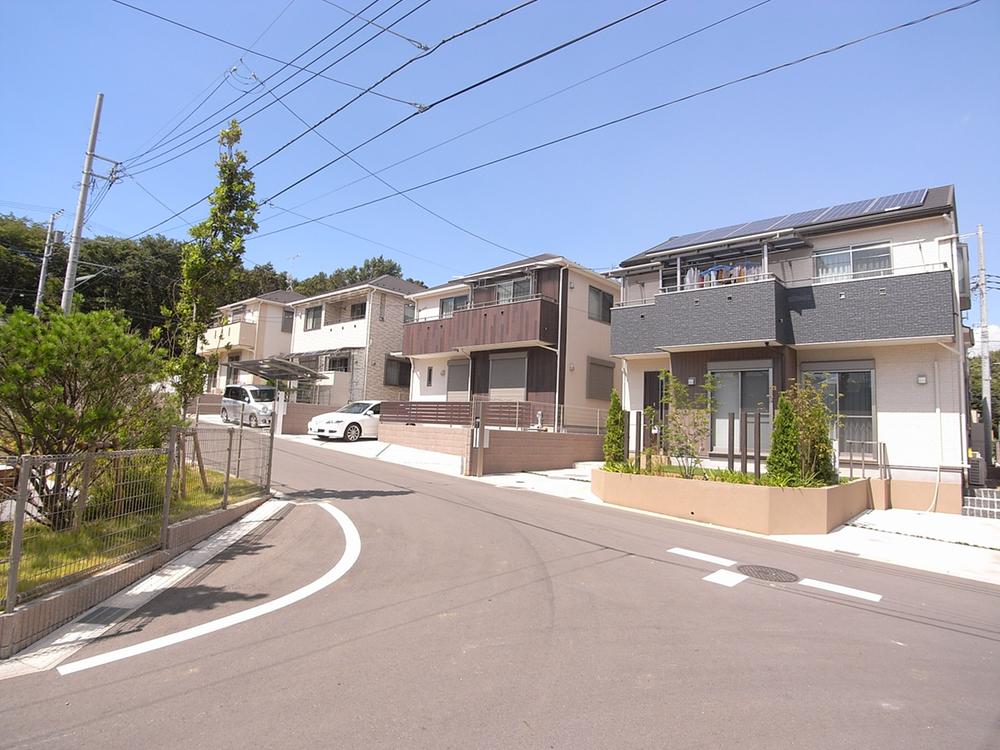 Sale already cityscape photo. Sale already the city average