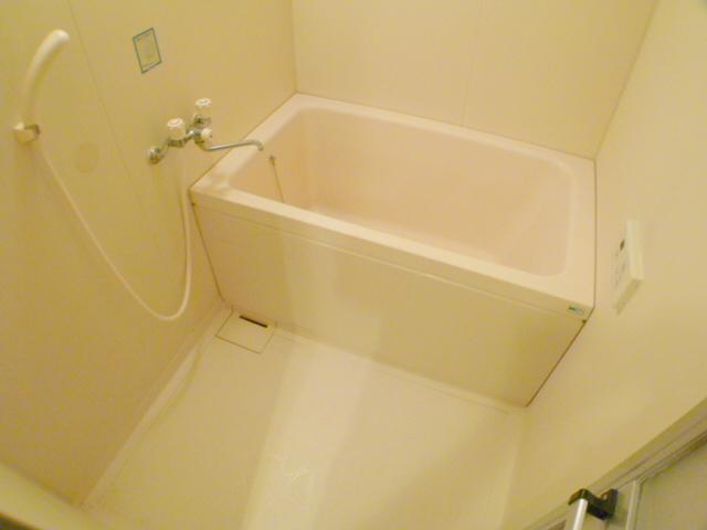 Bath. Please heal the fatigue of the day.