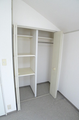 Receipt. Storage (Western-style 5.7 Pledge)