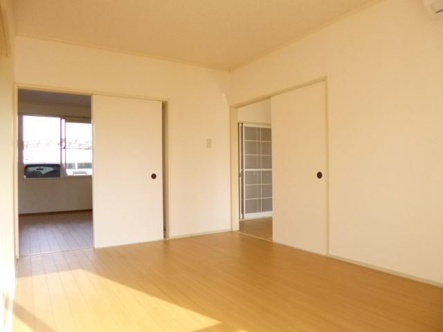 Living and room. Bright Western-style