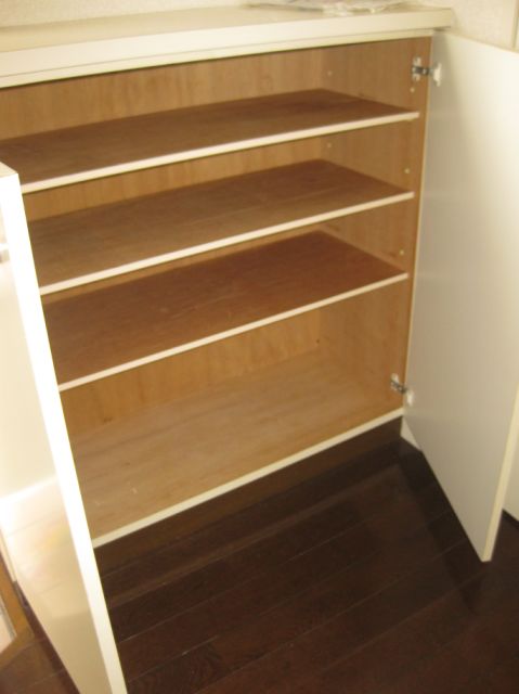 Receipt. Cupboard is also enough space.