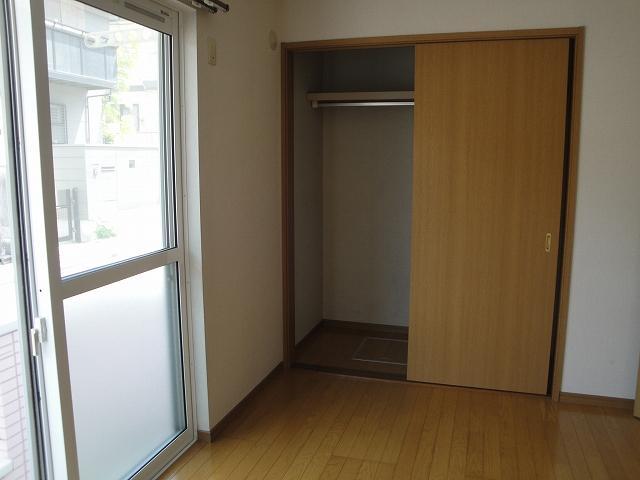 Receipt. Storage with depth