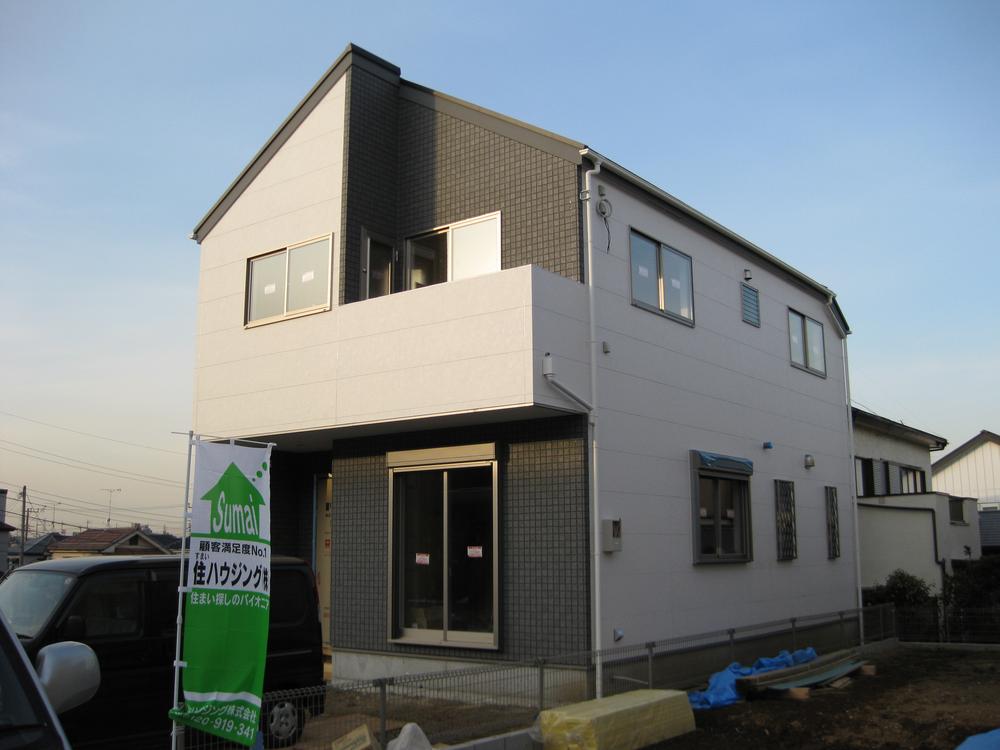 Building plan example (exterior photos). Building plan example (No. 8 locations) Building price 15 million yen, Building area 94.21 sq m ・ This subdivision within the standard specification