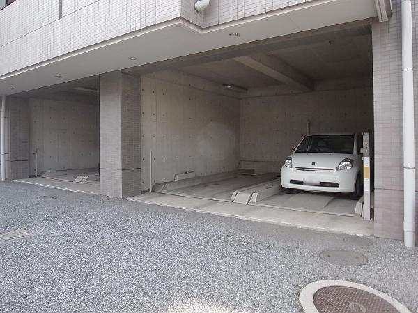 Parking lot