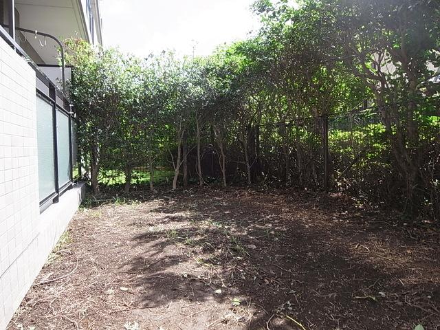 Garden. Private garden of detached sense