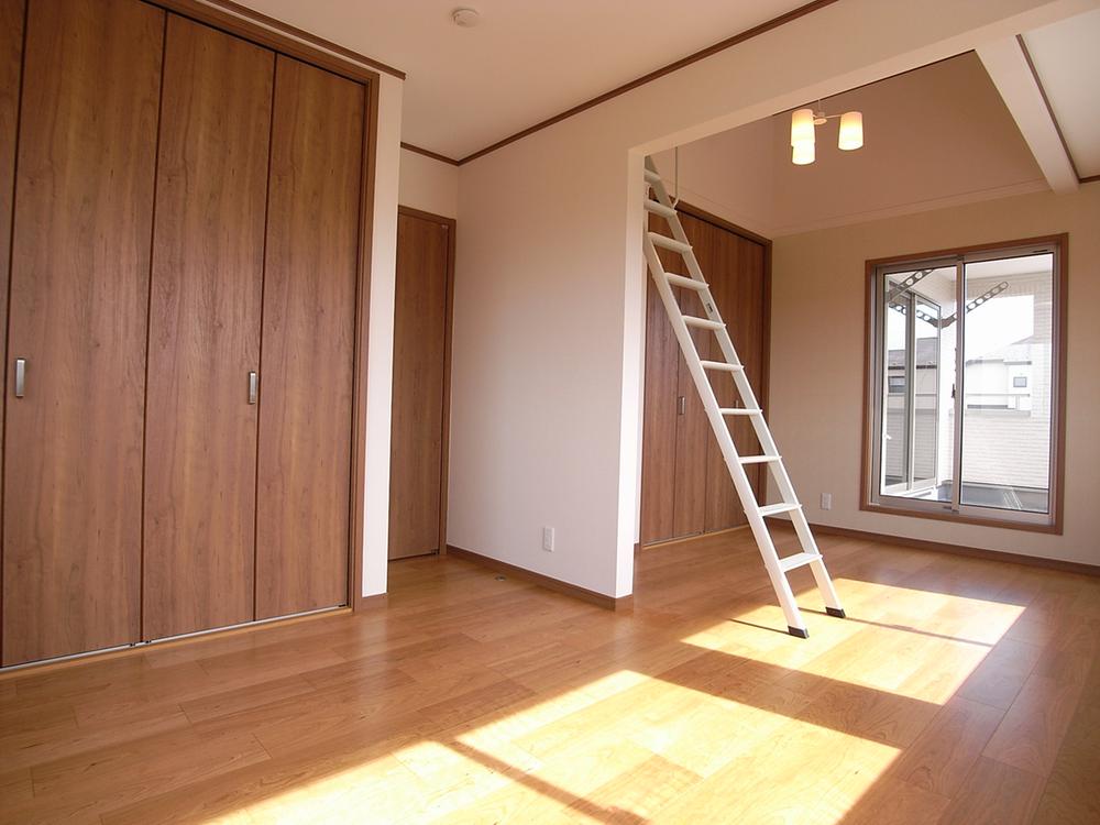 Other building plan example. Good sun per marked with a popular loft for children Western-style