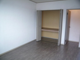 Living and room. Your luggage easily if there storage