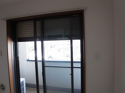 Other Equipment. With electric shutter