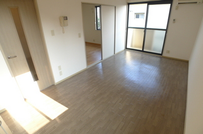 Living and room. LDK9 Pledge