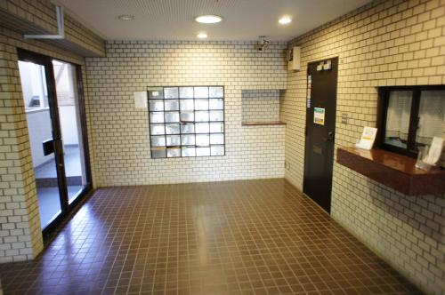 lobby. Set post to lobby