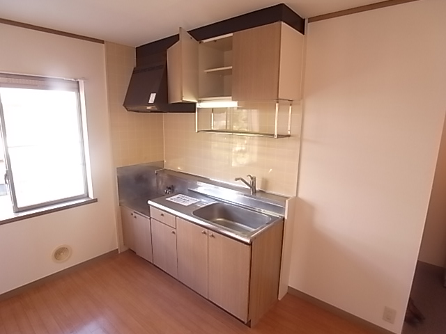 Kitchen. It bright kitchen is Hakadori our cuisine.