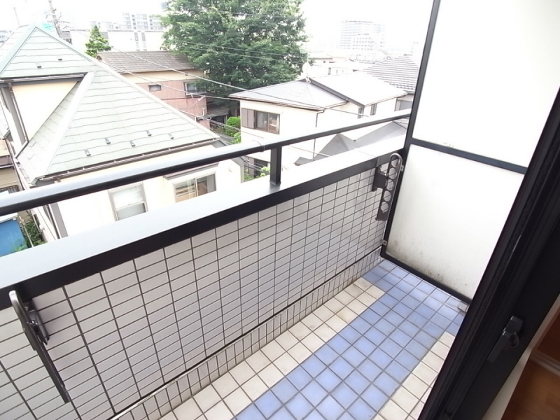 Other room space. Veranda is also a good hit yang! !