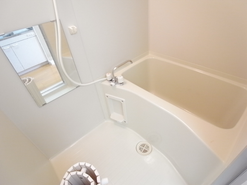 Bath. Happy bus ・ Restroom! Relaxing bath time?