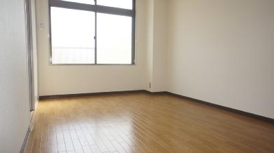 Other room space. This room of beautiful flooring!