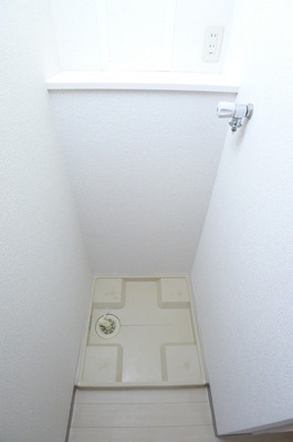 Other. Indoor Laundry Storage