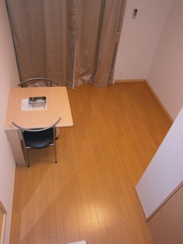 Living and room. A similar type