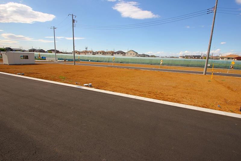 Local photos, including front road