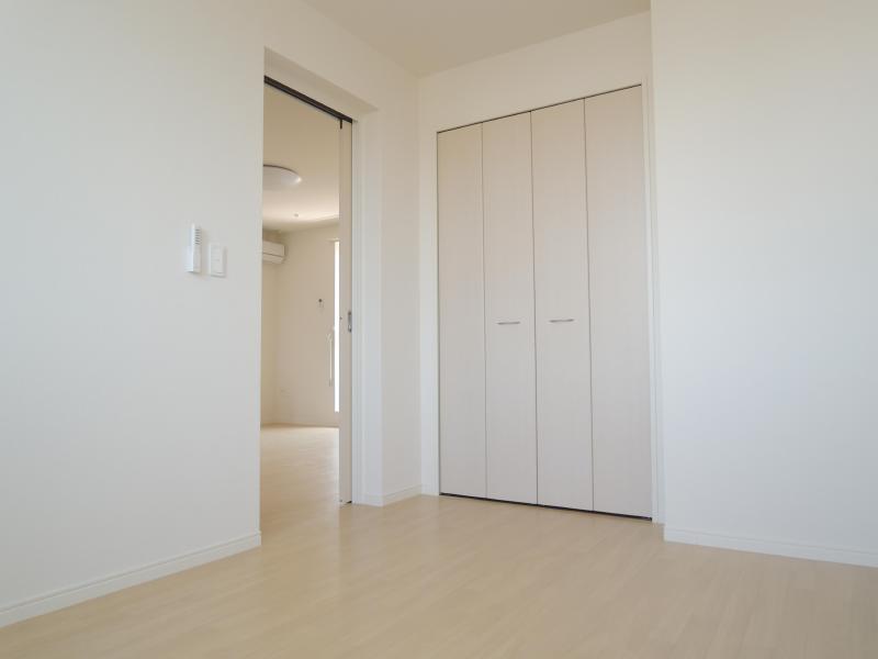 Other room space. Western-style room is used as a bedroom, It was a quiet environment