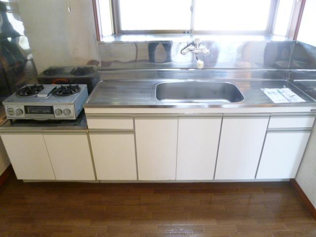 Kitchen. It is equivalent spacious kitchen