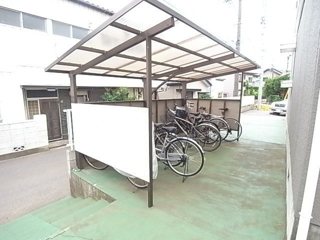 Other common areas. Please use the bicycle shed. .