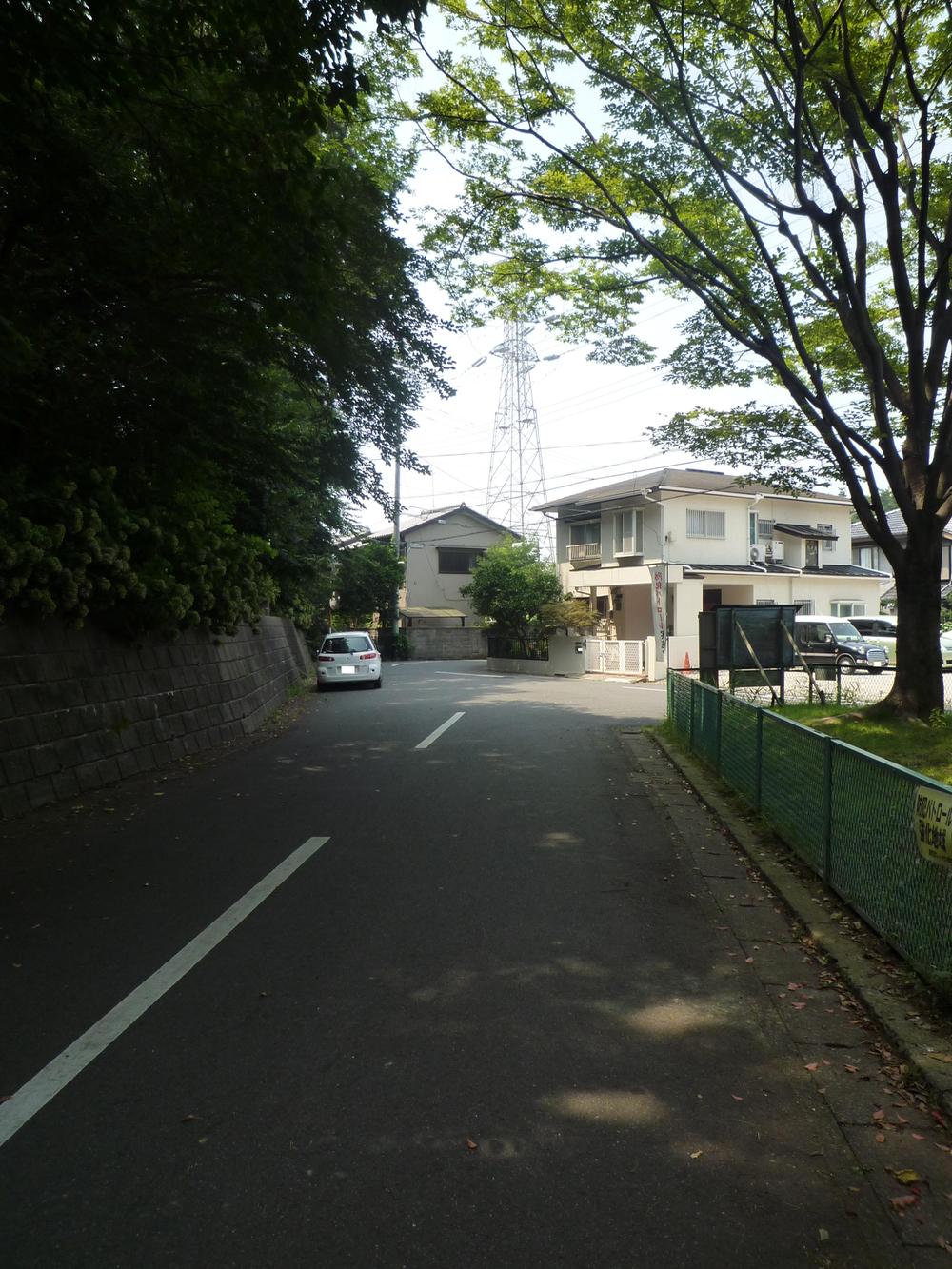 Local photos, including front road. Local (August 2013) Shooting