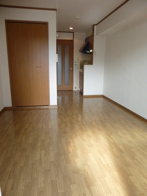 Living and room. 9.2 Pledge of Western-style