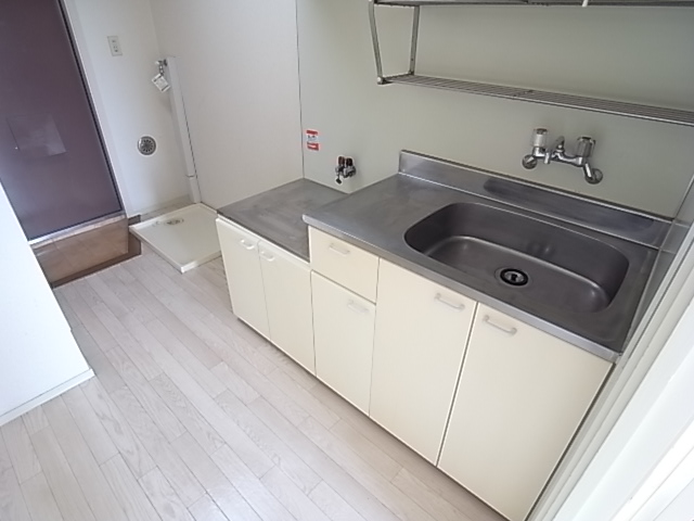 Kitchen. Kitchen space is also recommended for people who self-catering in the spread.