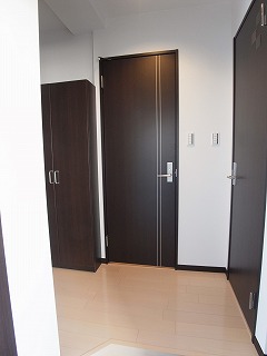 Other room space. Corridor