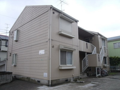 Entrance. Entrance with a roof