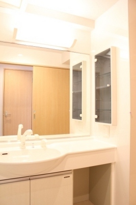 Washroom. It is the washroom ☆