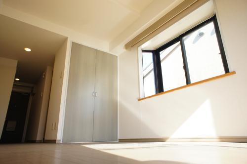 Other room space. Day is a good.