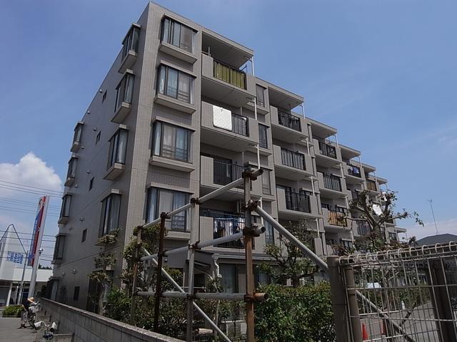 Local appearance photo. Takifudō Station a 10-minute walk