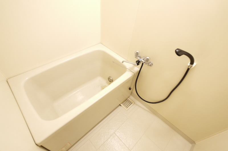 Bath. Bathing with additional heating function