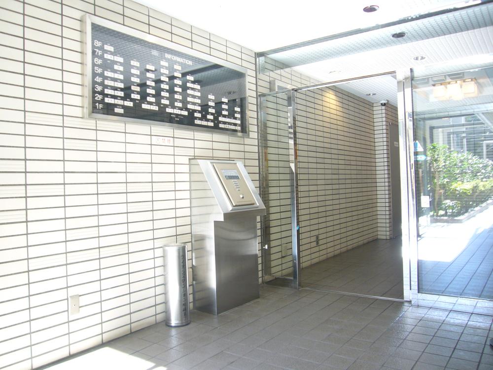 Entrance.  ◆ Entrance wind divided chamber (11 May 2013) Shooting