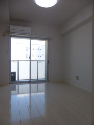 Living and room. Western-style 6 Pledge ☆ Air-conditioned ☆ This is the inverting type